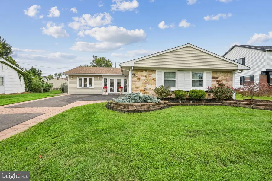 15 Gimble Ln, Willingboro, NJ 08046 - #2