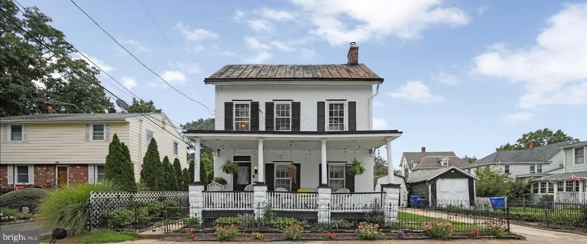 303 Van Sciver St, Beverly, NJ 08010 - #1