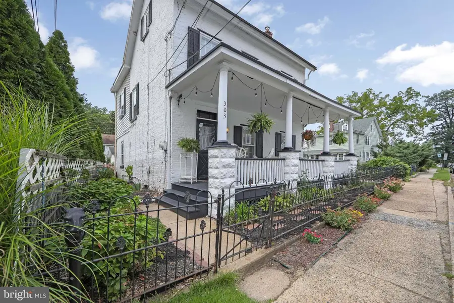 303 Van Sciver St, Beverly, NJ 08010 - #2