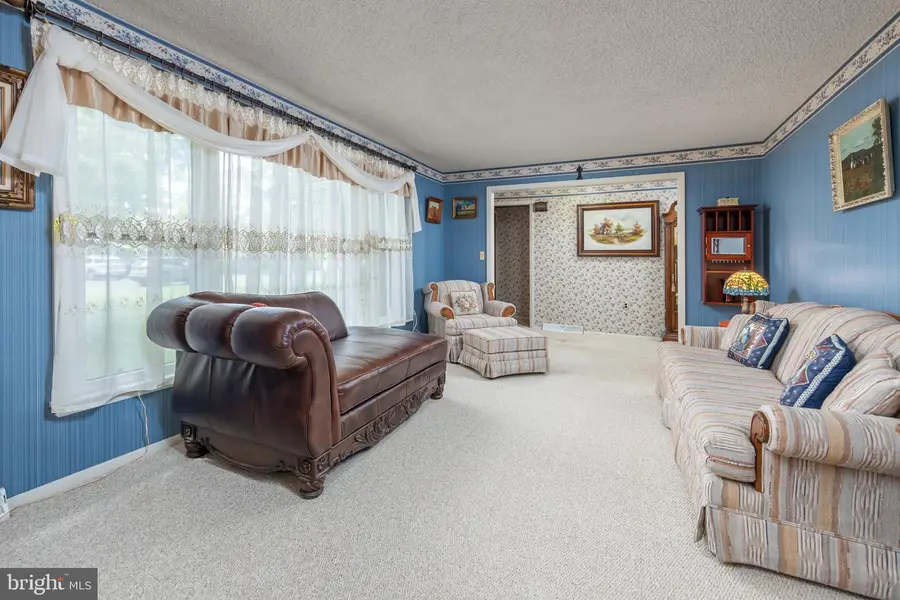 12 N Lakeside Dr W, Medford, NJ 08055 - #2