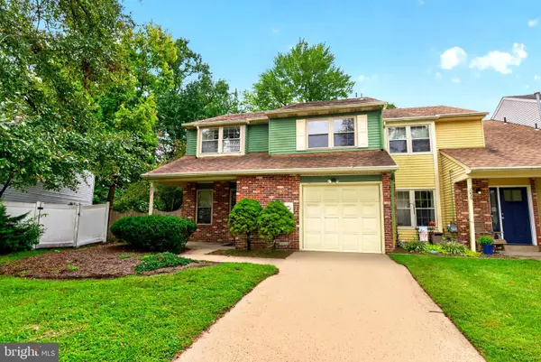 237 Foxwood Ln, MARLTON, NJ 08053