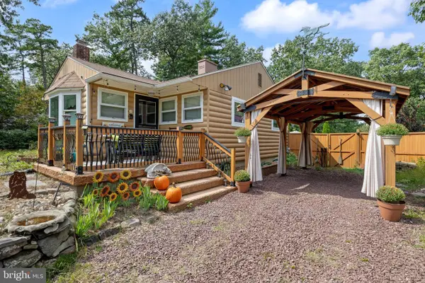 30 Lenape Trl, MEDFORD LAKES, NJ 08055