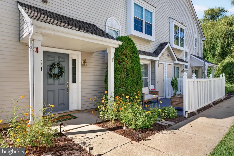 604 Oswego Ct, Mount Laurel, NJ 08054 - #2