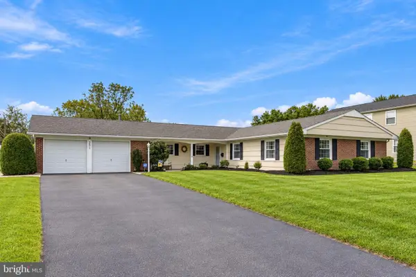 251 Tiffany Ln, WILLINGBOROUGH, NJ 08046