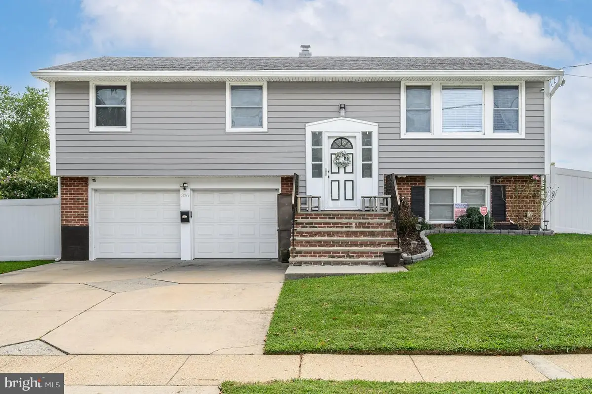 326 Harrison Ave, Beverly, NJ 08010 - #1