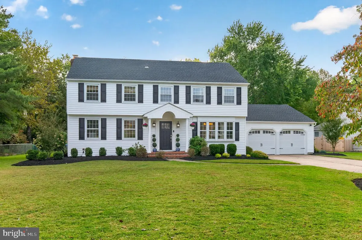 5 Schoolhouse Dr, Medford, NJ 08055 - #1