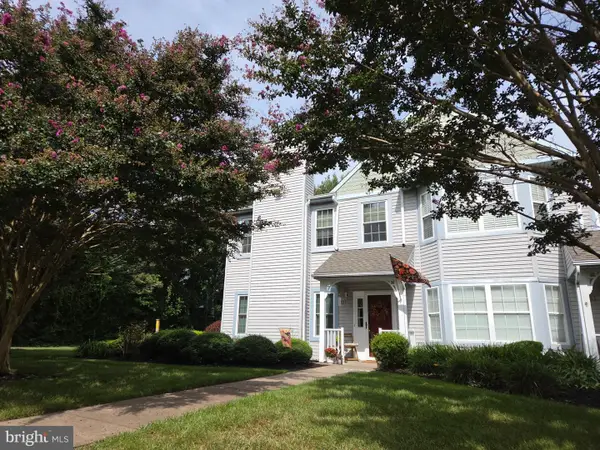 901 Sweetwater Dr, CINNAMINSON, NJ 08077