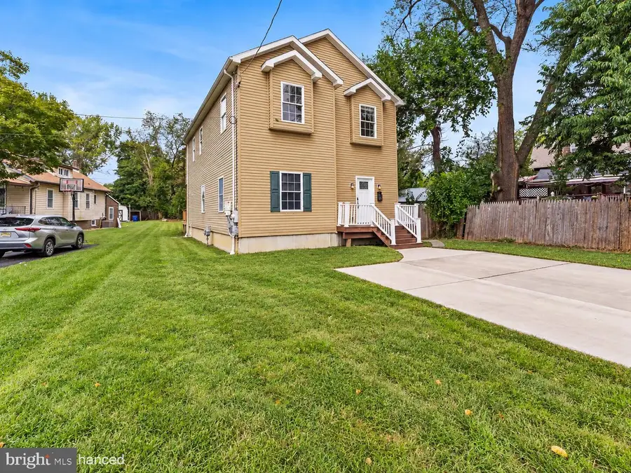 225 Cedar St, Moorestown, NJ 08057 - #2