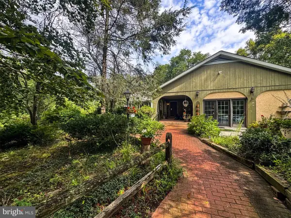 414 Oak Shade Rd, SHAMONG TWP, NJ 08088