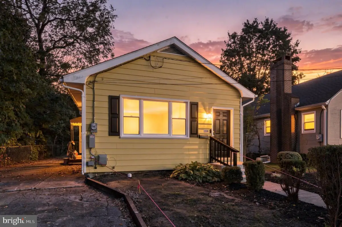 104 Vernon St, Bordentown, NJ 08505 - #1