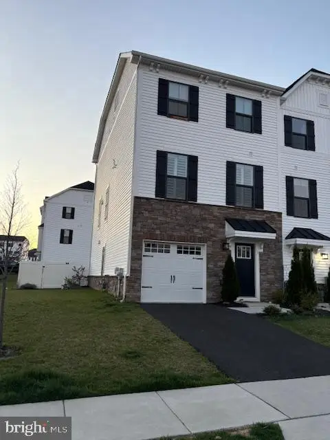 Address Withheld By Seller, MOUNT LAUREL, NJ 08054