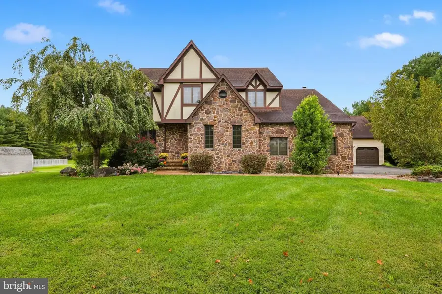 28 S Hockey Dr, Columbus, NJ 08022 - #2