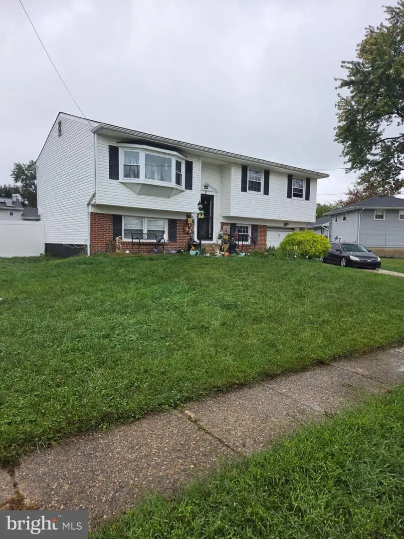 2 Walnut Dr, Burlington, NJ 08016 - #3