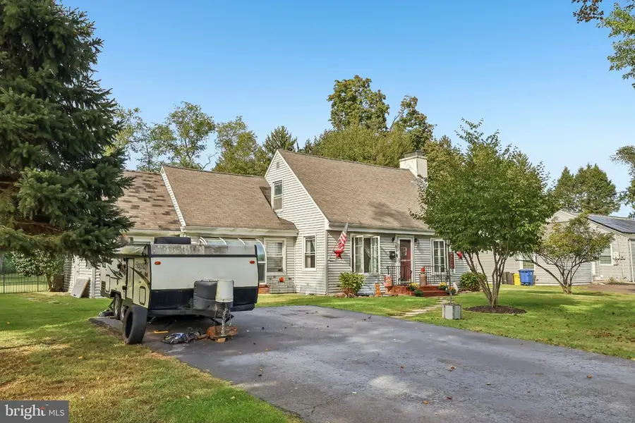 437 Summer Ave, Edgewater Park, NJ 08010 - #3