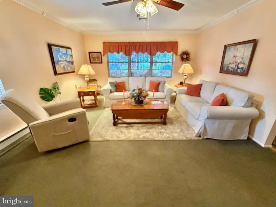 11 Chesterfield Ct, Southampton, NJ 08088 - #2