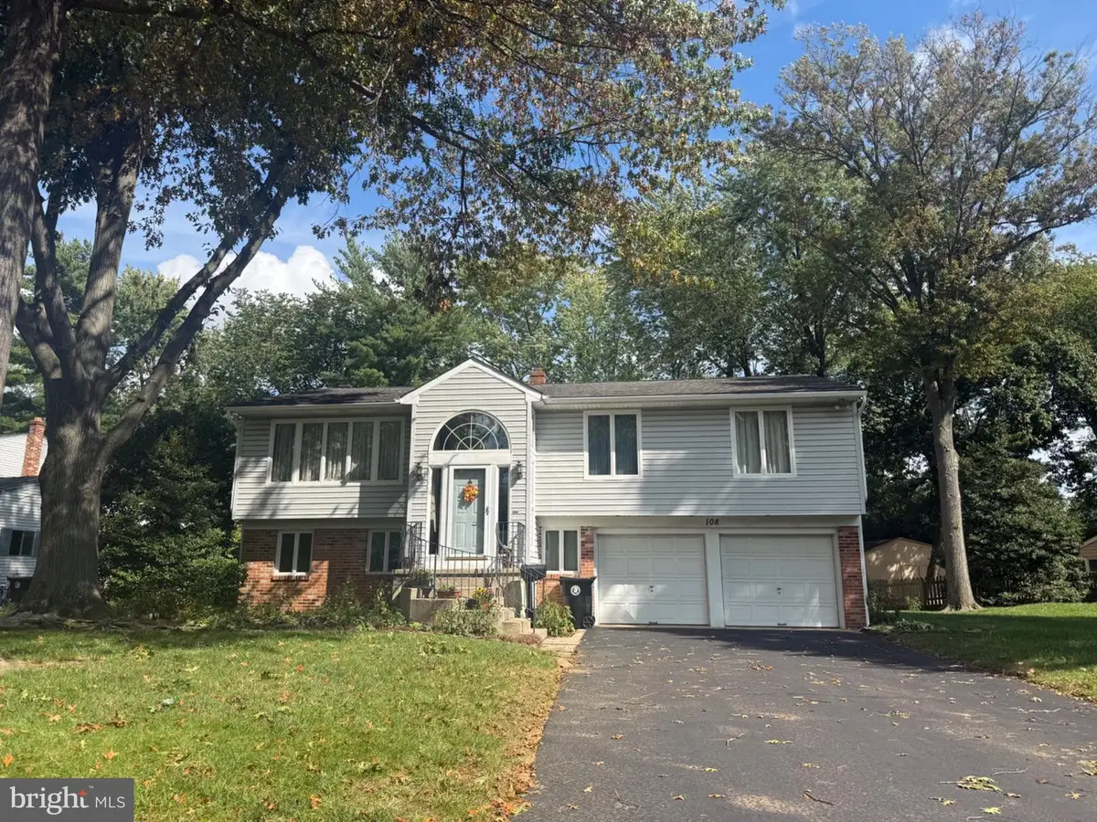 108 Winding Brook Dr, Cinnaminson, NJ 08077 - #1