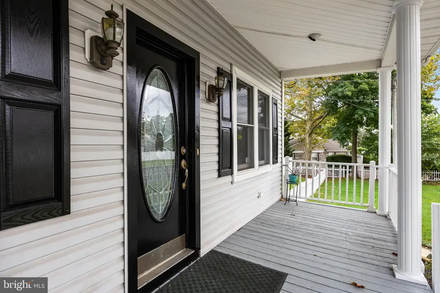 172 E Delaware Ave, Florence, NJ 08518 - #2