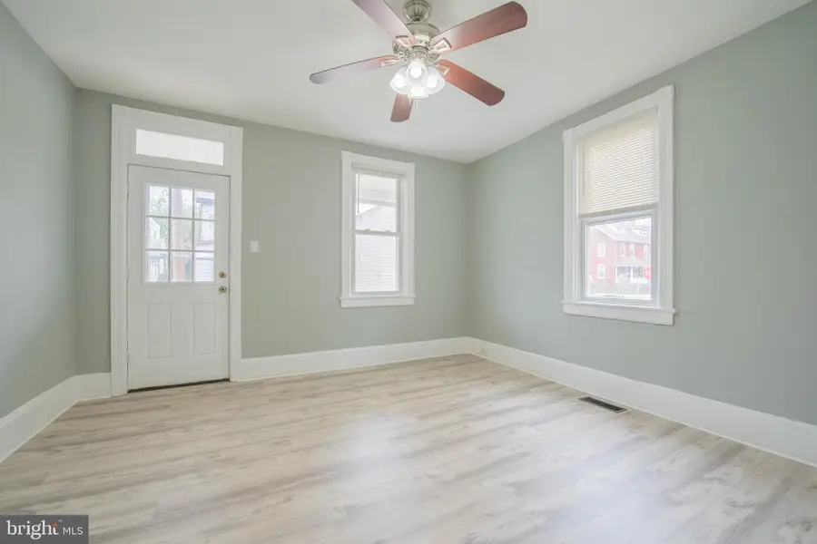 426 Kossuth St, Riverside, NJ 08075 - #2