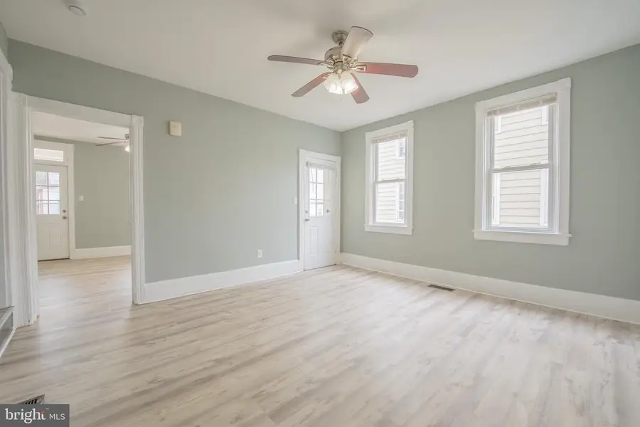 426 Kossuth St, Riverside, NJ 08075 - #3