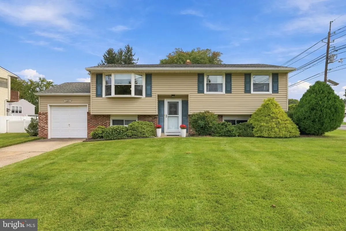 120 Woodview Ln, Cinnaminson, NJ 08077 - #1