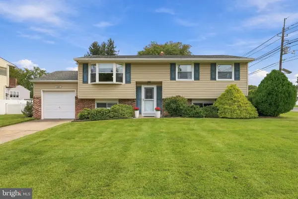 120 Woodview Ln, CINNAMINSON, NJ 08077