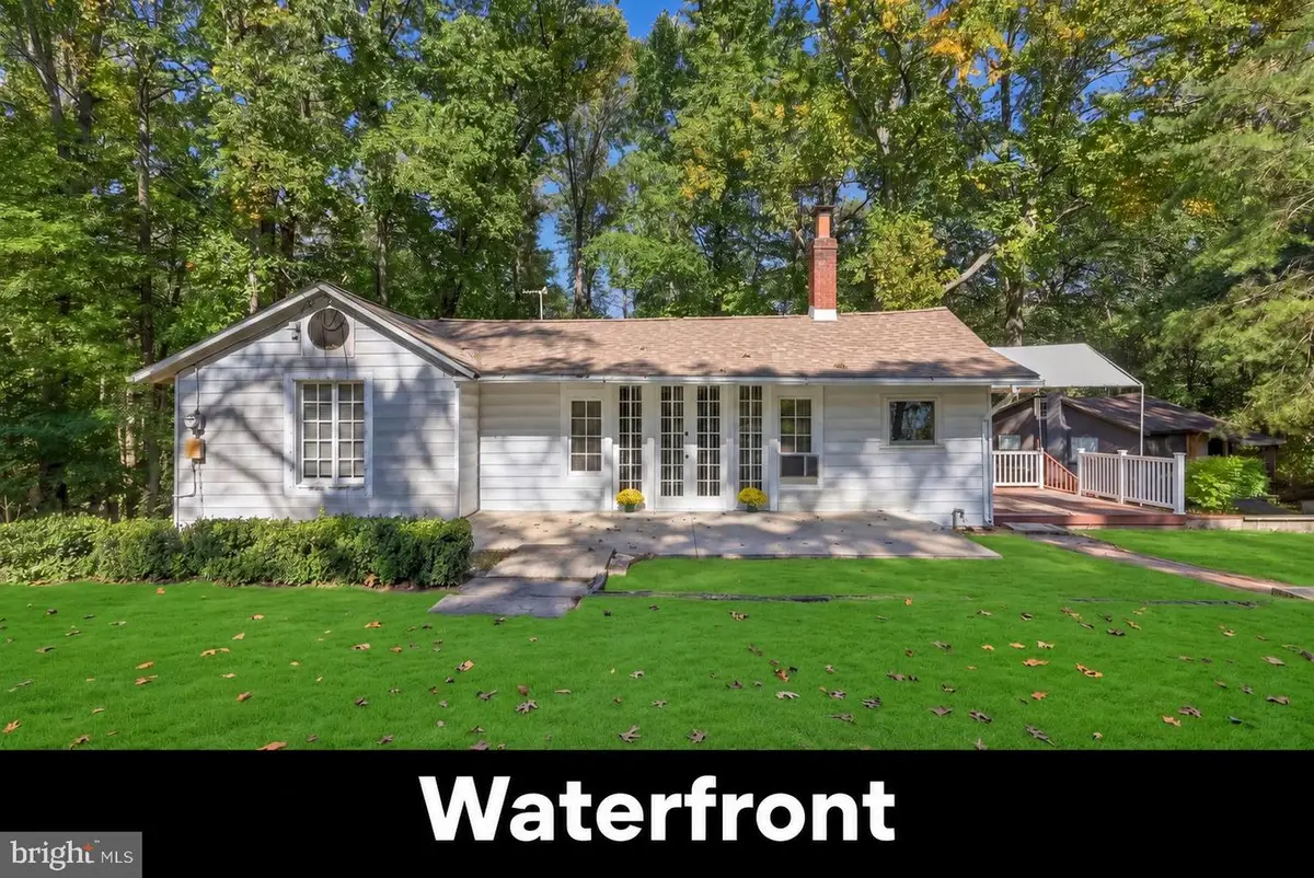 808 Oak Knoll Ave, Southampton, NJ 08088 - #1