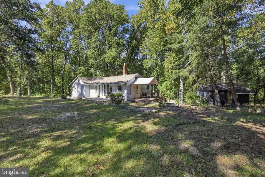 808 Oak Knoll Ave, Southampton, NJ 08088 - #3