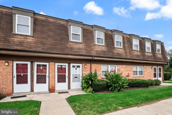 1214 Liberte Ct, BURLINGTON, NJ 08016