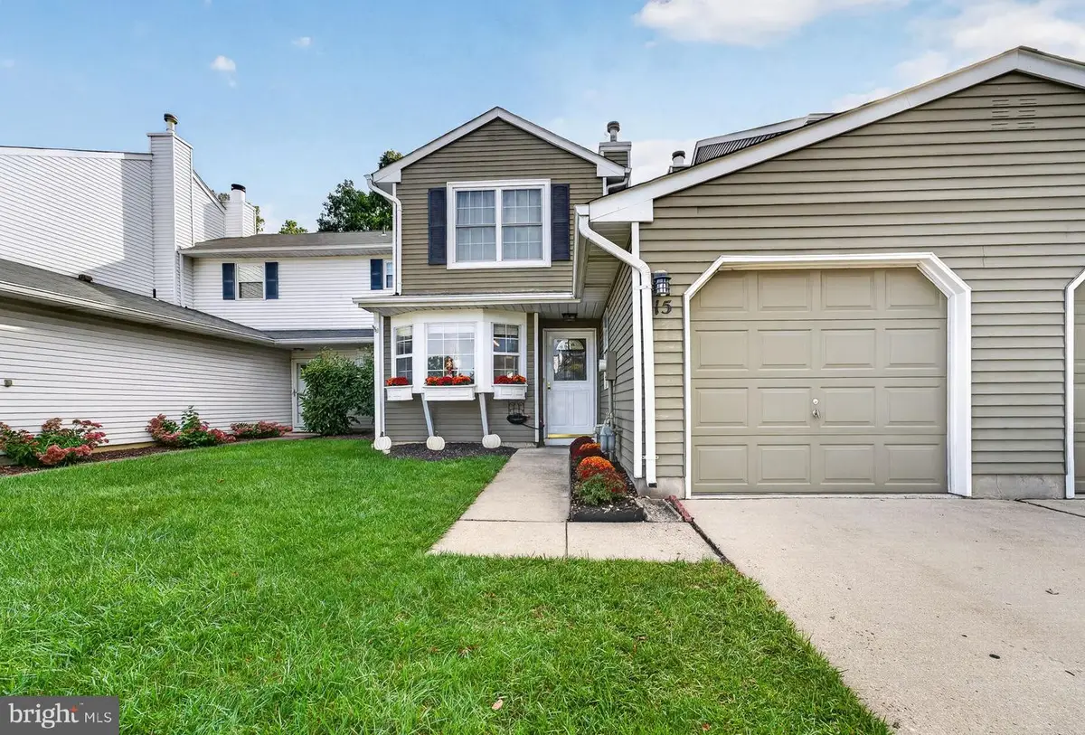 15 Norfolk Ct, Bordentown, NJ 08505 - #1