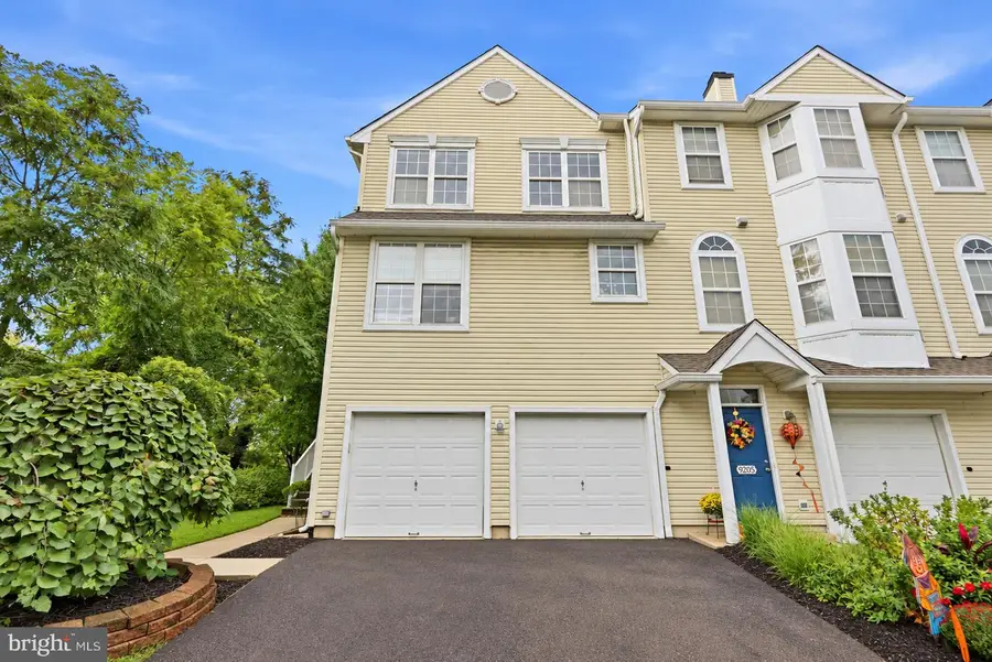 9206 Wrensong Ct, Palmyra, NJ 08065 - #2