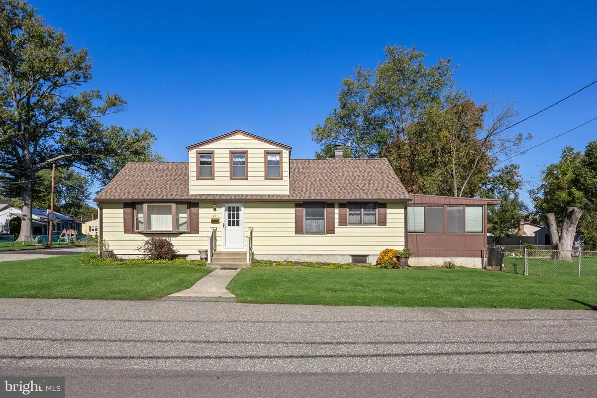 501 Greenwood Ave, Maple Shade, NJ 08052 - #1