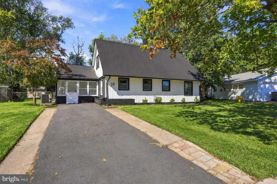 19 Stretton Cir, Willingboro, NJ 08046 - #2