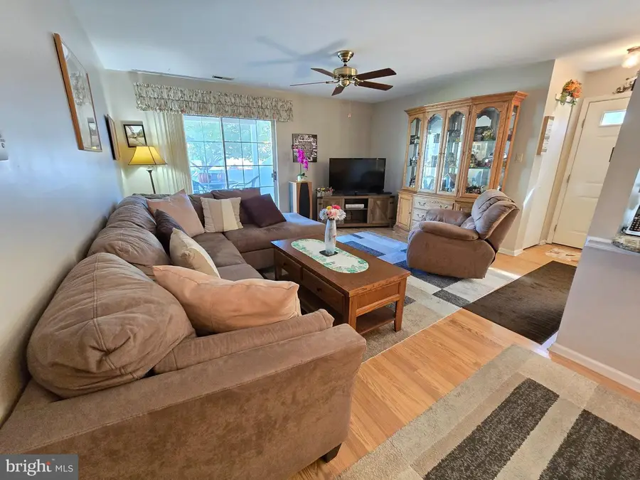 4001 Fenwick Ln, Mount Laurel, NJ 08054 - #2