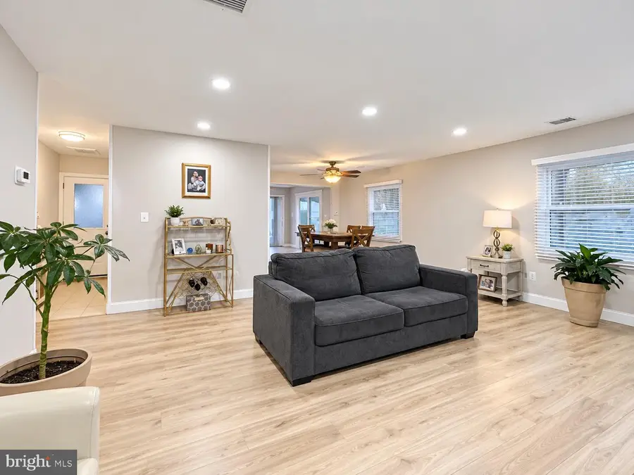 230 Pageant Ln, Willingboro, NJ 08046 - #3