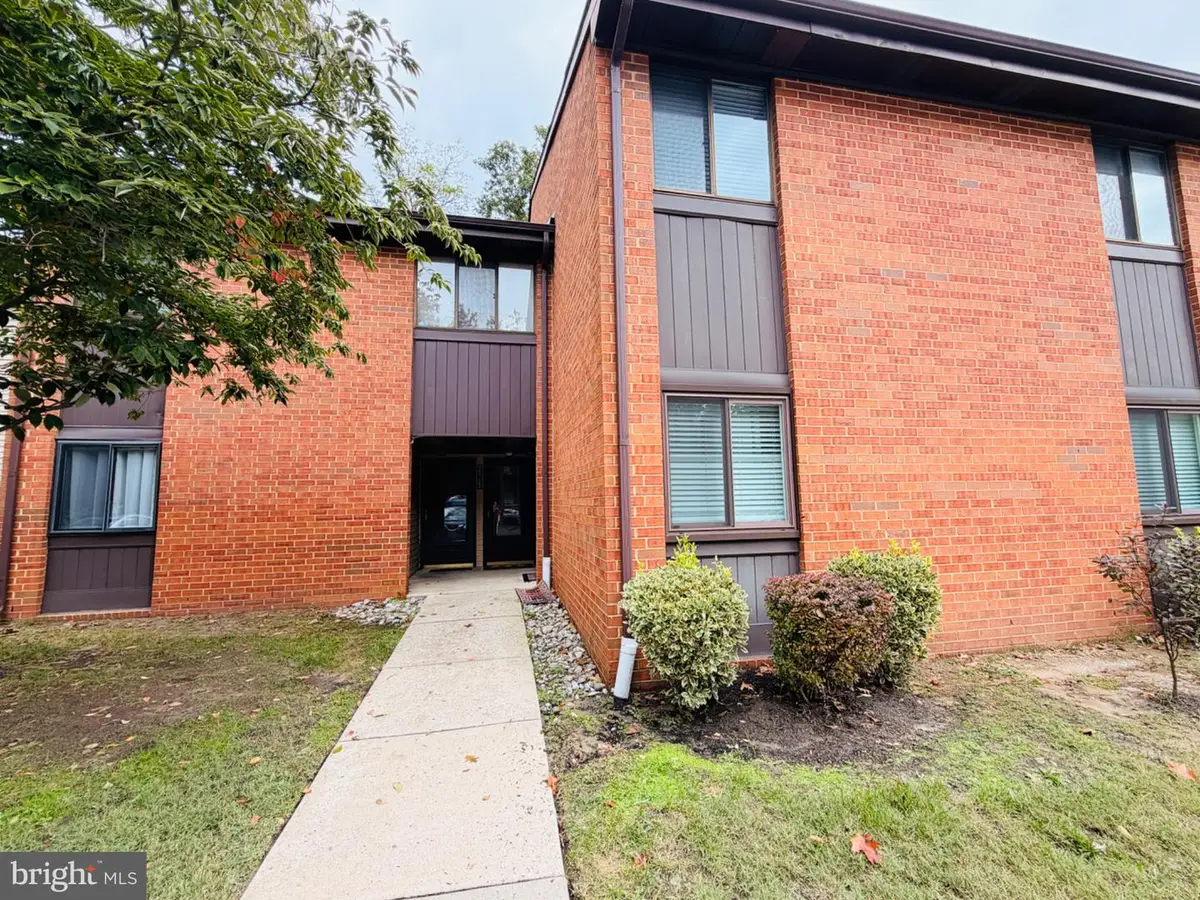 207 Kelly Cv, Mount Laurel, NJ 08054 - #1