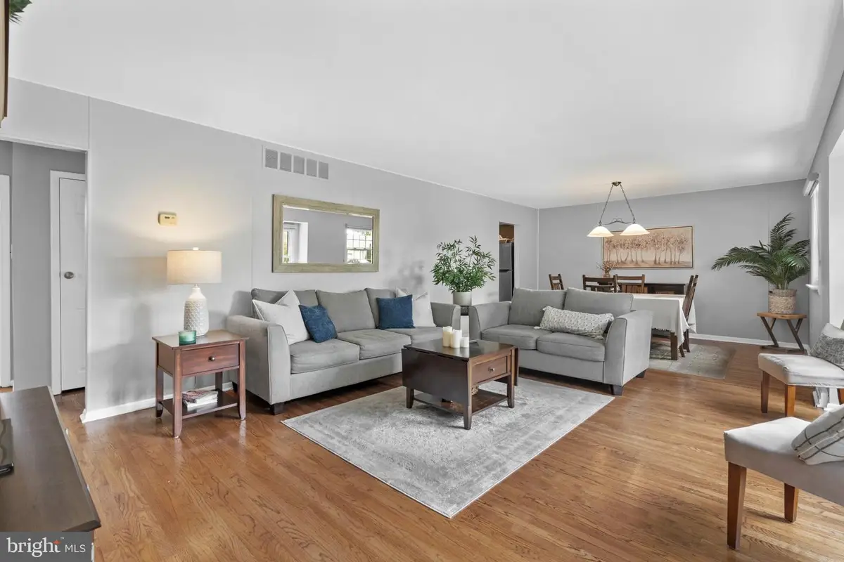 608 Hamilton Dr, Cinnaminson, NJ 08077 - #1