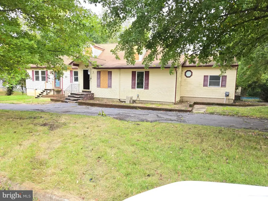9 Marc Ln, Wrightstown, NJ 08562 - #3