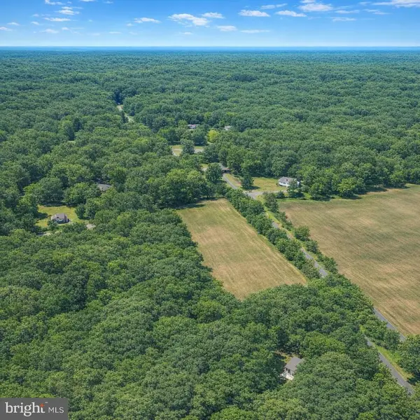 Hawkin Rd, MEDFORD, NJ 08055