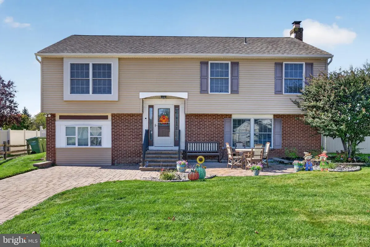 29 Candlewood Cir, Marlton, NJ 08053 - #1