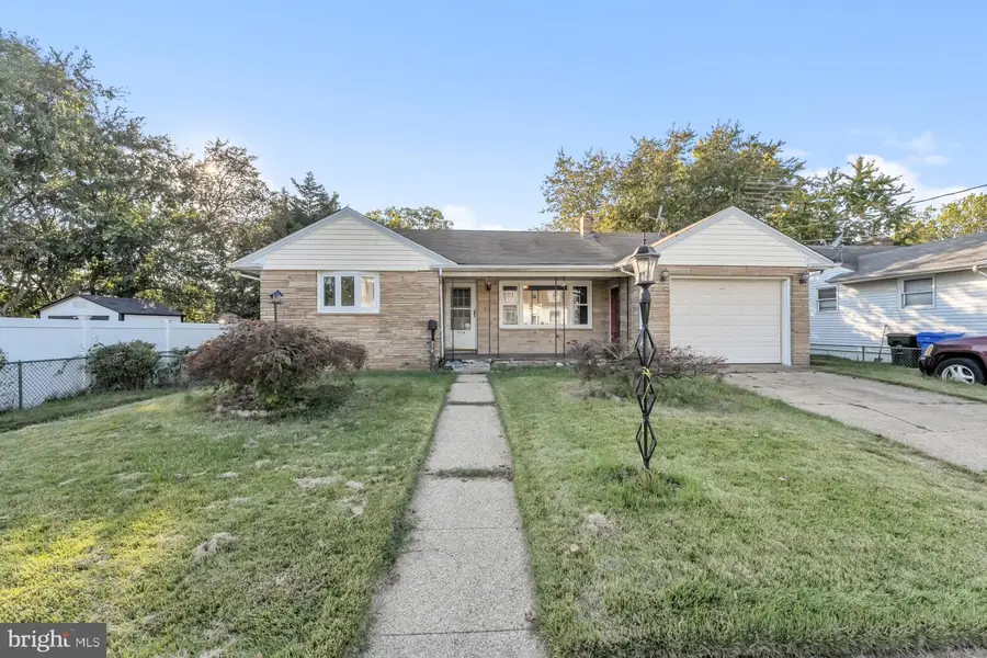 774 Charles St, Burlington, NJ 08016 - #3