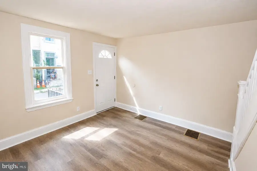 319 York St, Burlington, NJ 08016 - #2