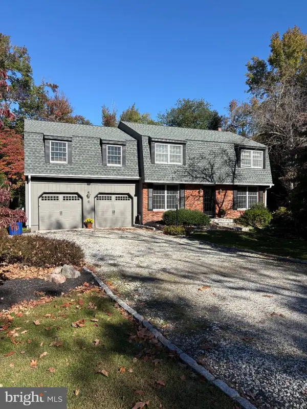 6 Robin Hood Dr. Dr, MEDFORD, NJ 08055