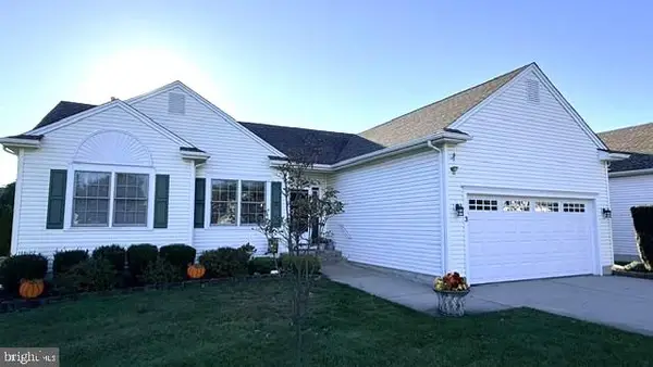 3 Tara Ln, DELRAN, NJ 08075