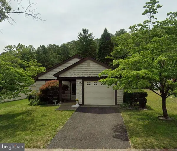15 Stamford Pl, SOUTHAMPTON, NJ 08088
