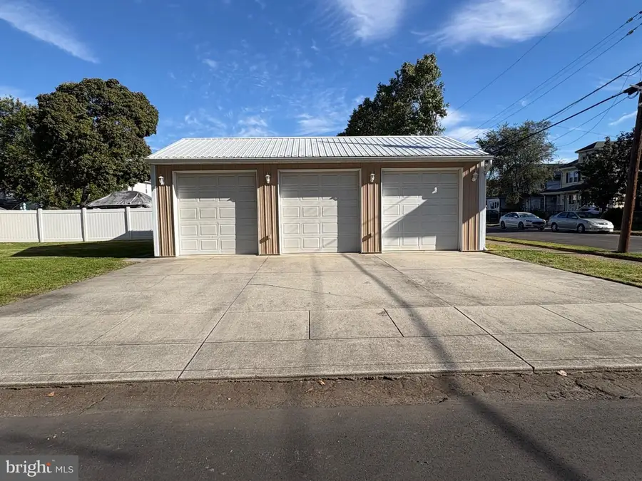 519 Weeks Ave, Riverside, NJ 08075 - #2