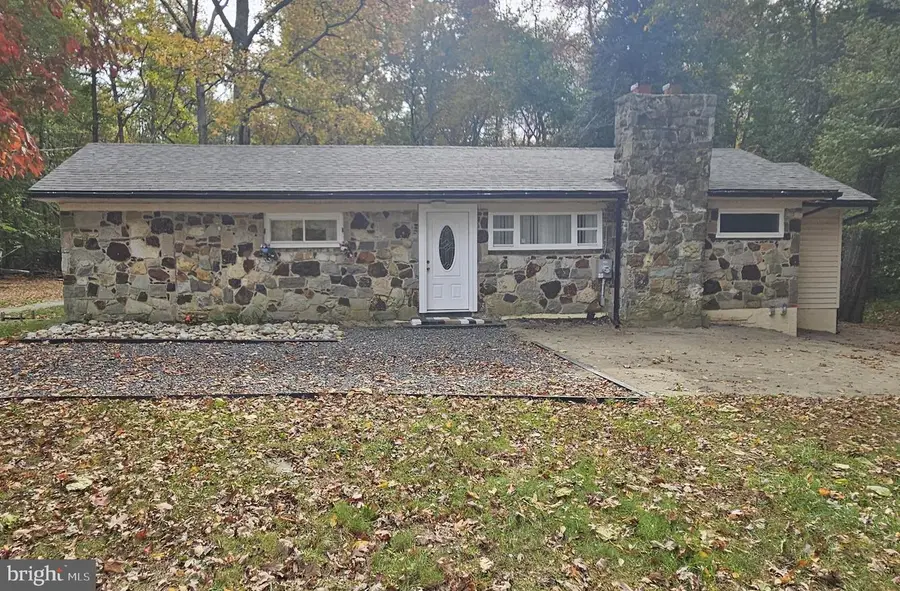 186 Schafer Ave, Cedarville, NJ 08311 - Image #2