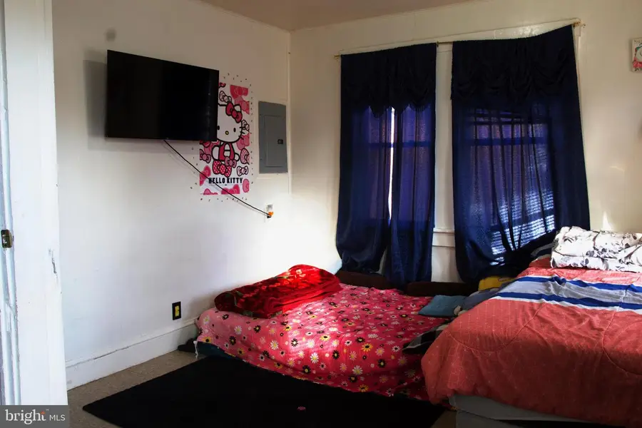 708 E Montrose St, Vineland, NJ 08360 - Image #2