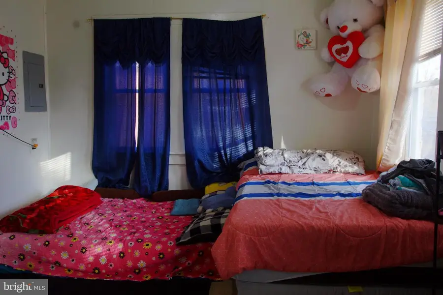 708 E Montrose St, Vineland, NJ 08360 - Image #3