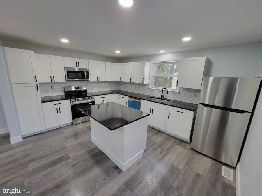 732 Broadway, Vineland, NJ 08360 - Image #2