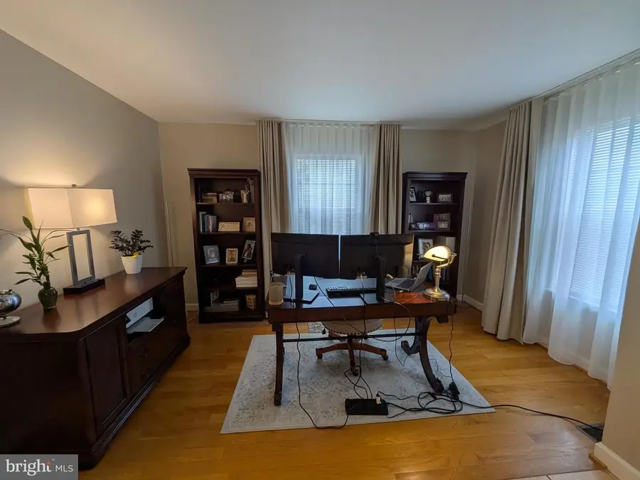 510 Henry Dr, Millville, NJ 08332 - Image #2